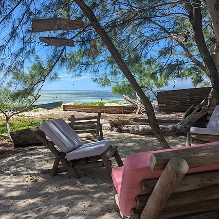 Ocean Lodge Kite & Windsurf Antsiranana Екстер'єр фото