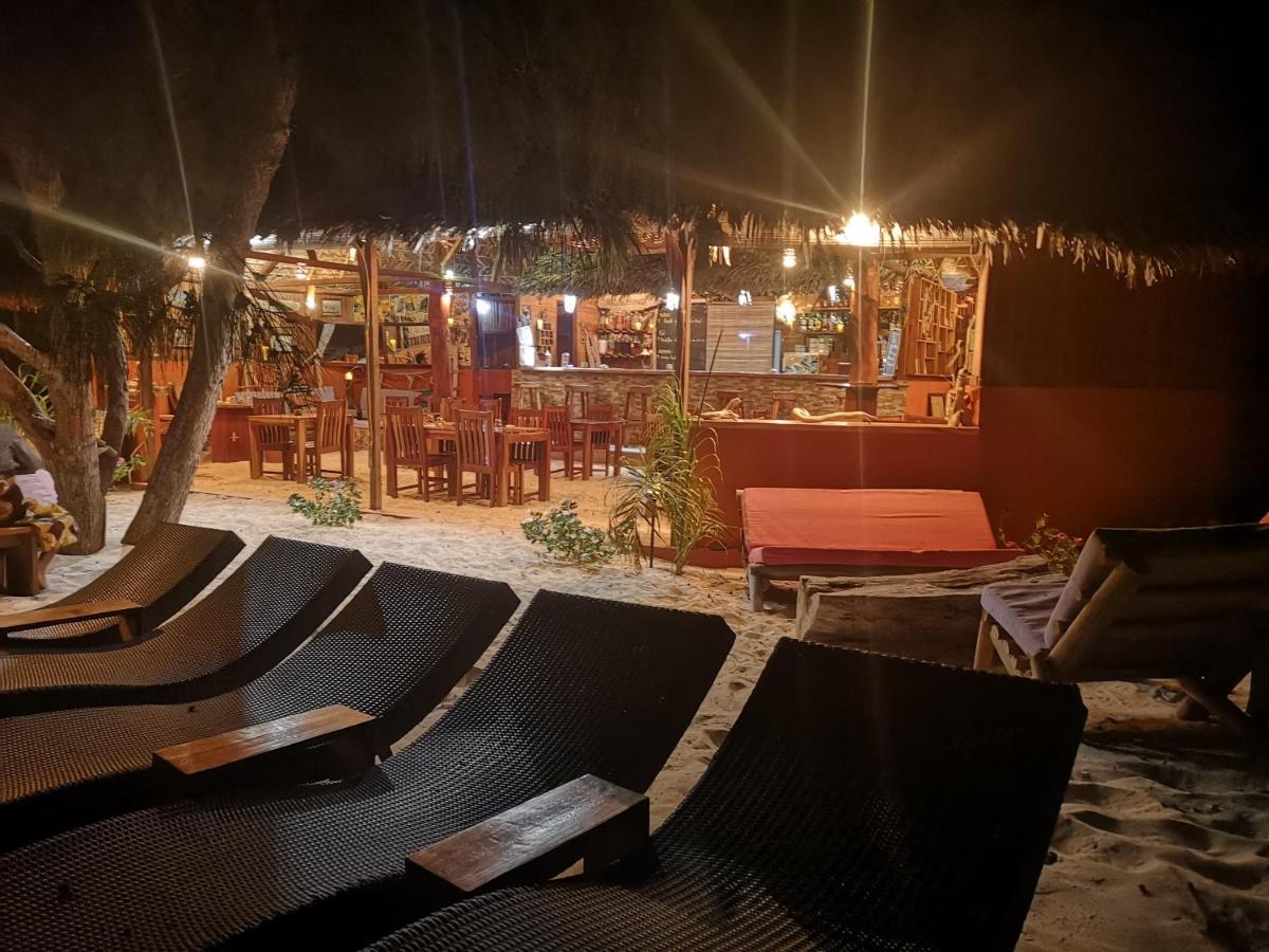 Ocean Lodge Kite & Windsurf Antsiranana Екстер'єр фото