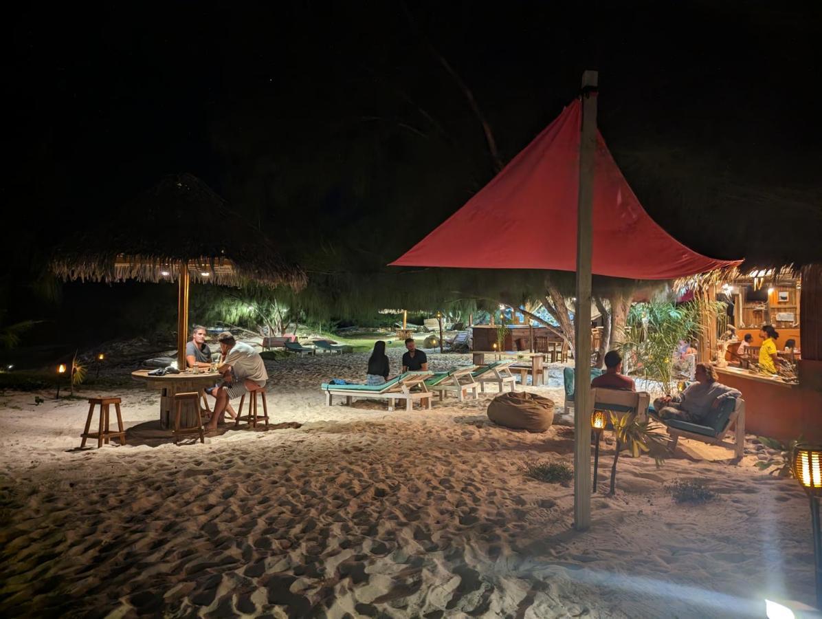 Ocean Lodge Kite & Windsurf Antsiranana Екстер'єр фото
