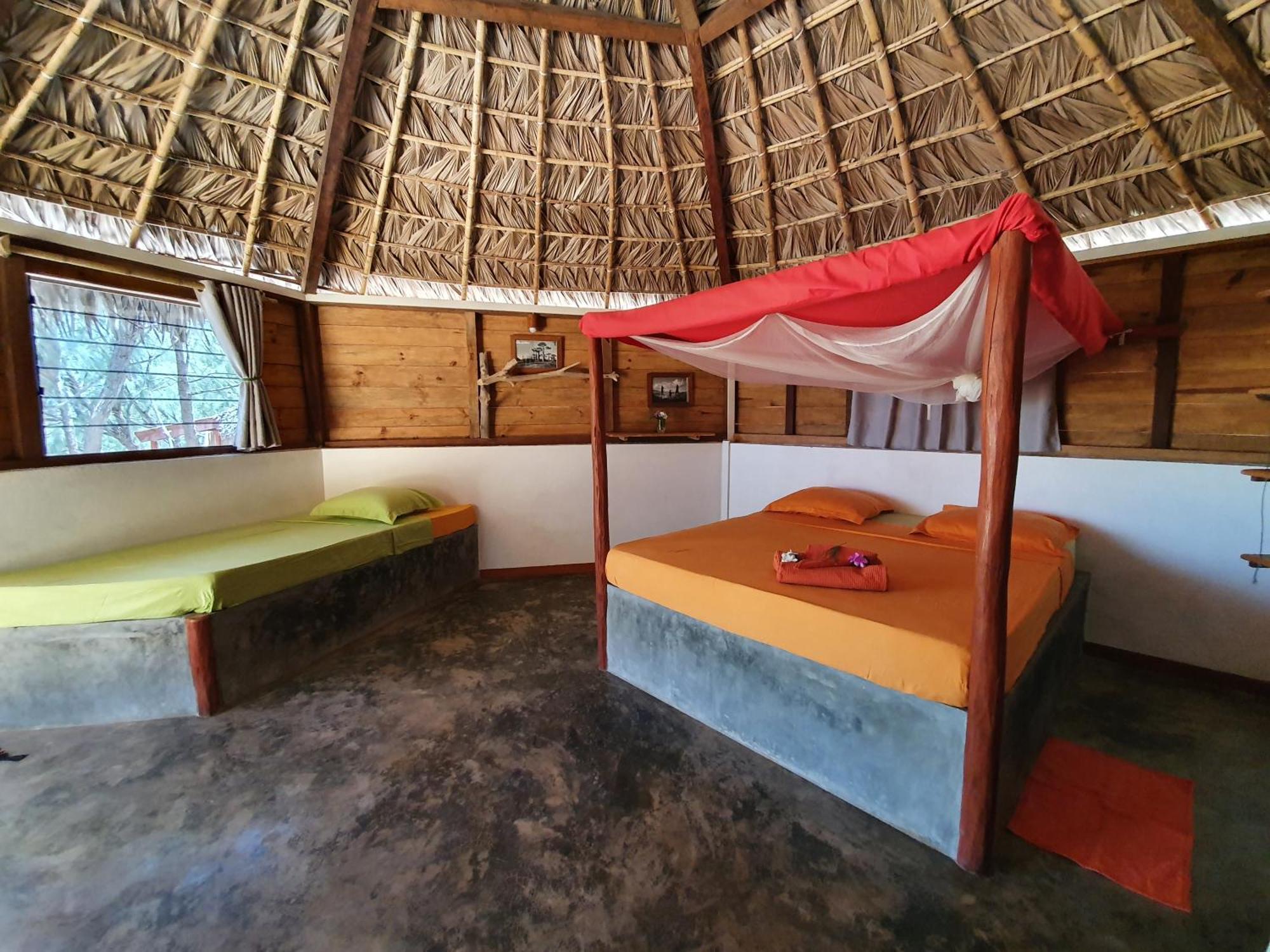 Ocean Lodge Kite & Windsurf Antsiranana Екстер'єр фото