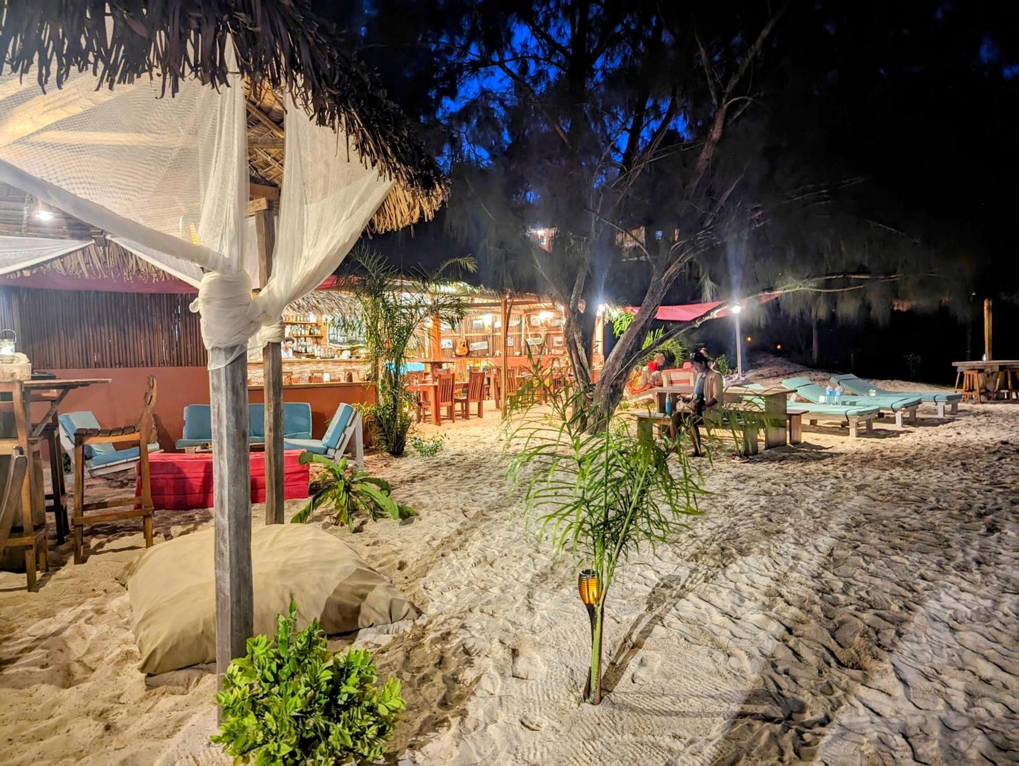 Ocean Lodge Kite & Windsurf Antsiranana Екстер'єр фото