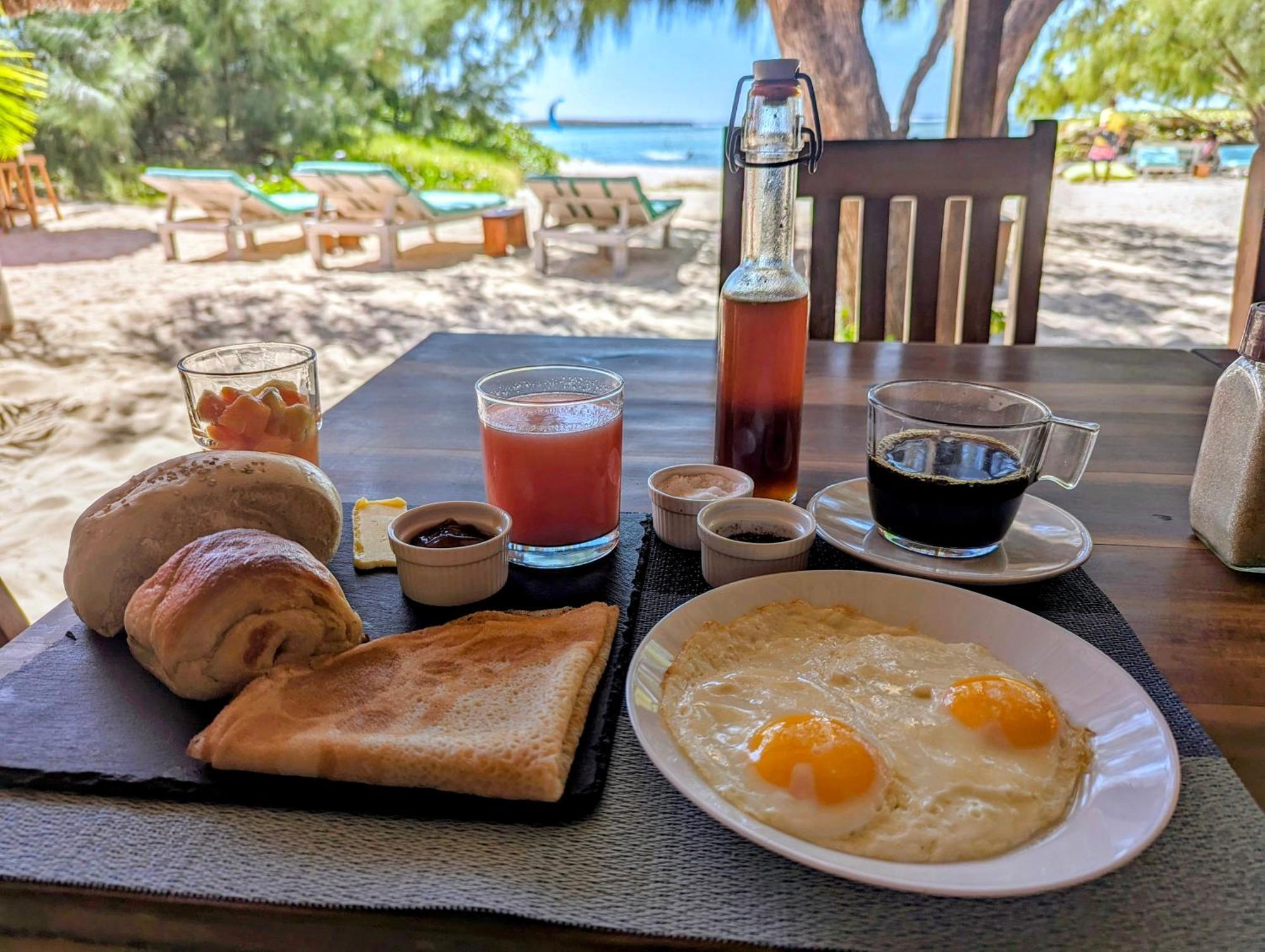 Ocean Lodge Kite & Windsurf Antsiranana Екстер'єр фото