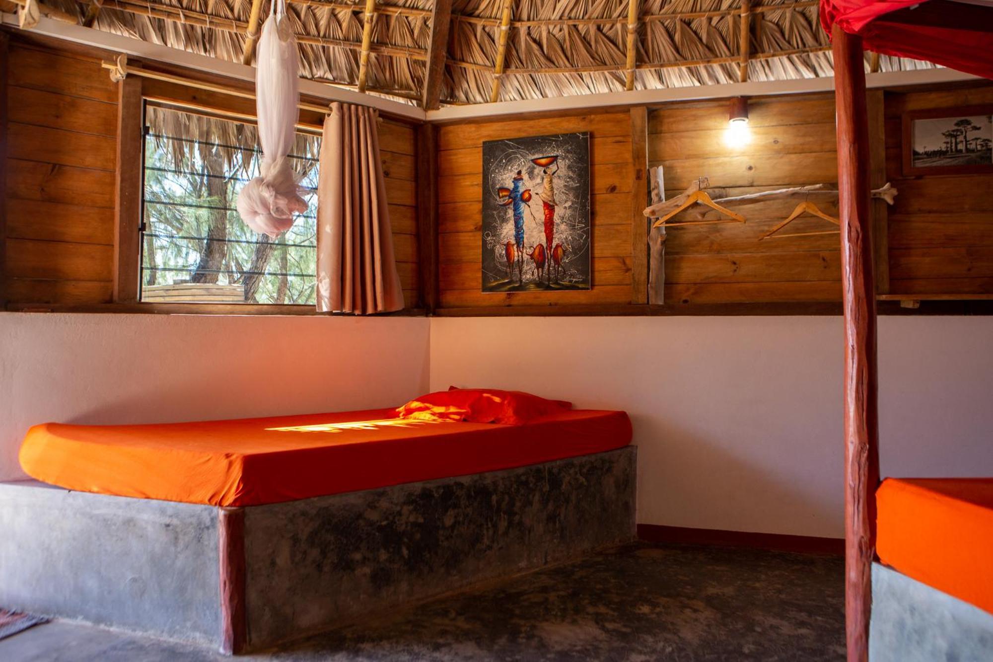 Ocean Lodge Kite & Windsurf Antsiranana Екстер'єр фото
